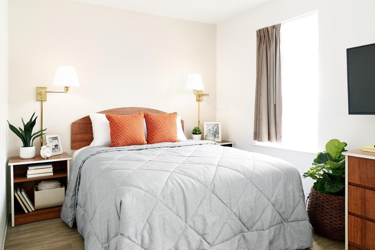 Intown Suites Extended Stay Lewisville Tx Valley View Dr المظهر الخارجي الصورة